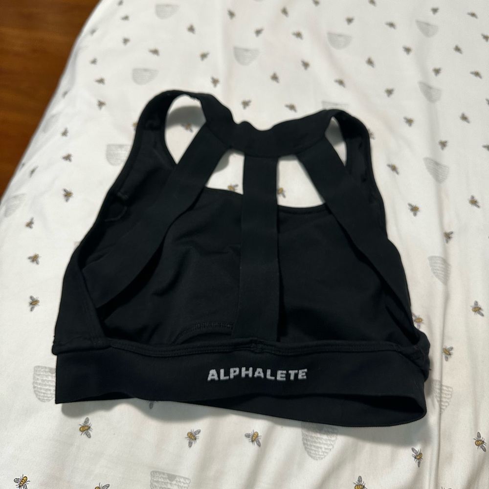 Alphalete sports bra
